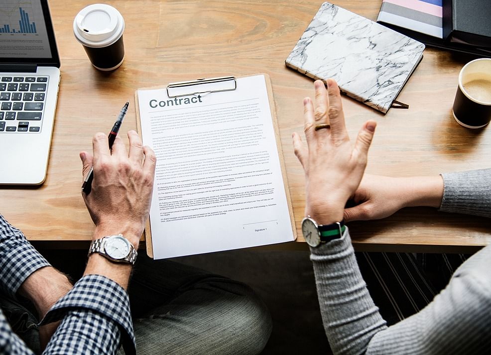 Understanding HMO Contracts: The Difference Between HMO Licences and HMO Tenancy Agreements